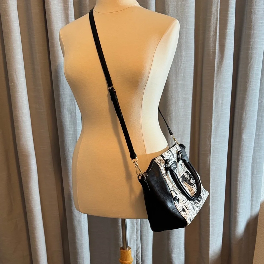 Loungefly Disney Black and White Comic Crossbody Bag, Alice in Wonderland - Picture 6 of 17